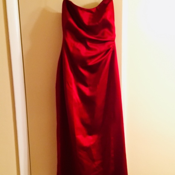 Elegant Prom Dress - Picture 1 of 7